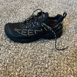 Keen NXIS EVO waterproof shoe